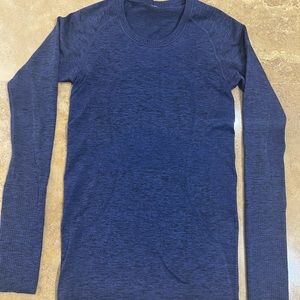 Lululemon swiftly tech long sleeve crew blueish purple/black size 6